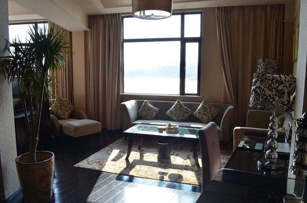 Lujiang Harbourview Hotel Xiamen Exterior photo